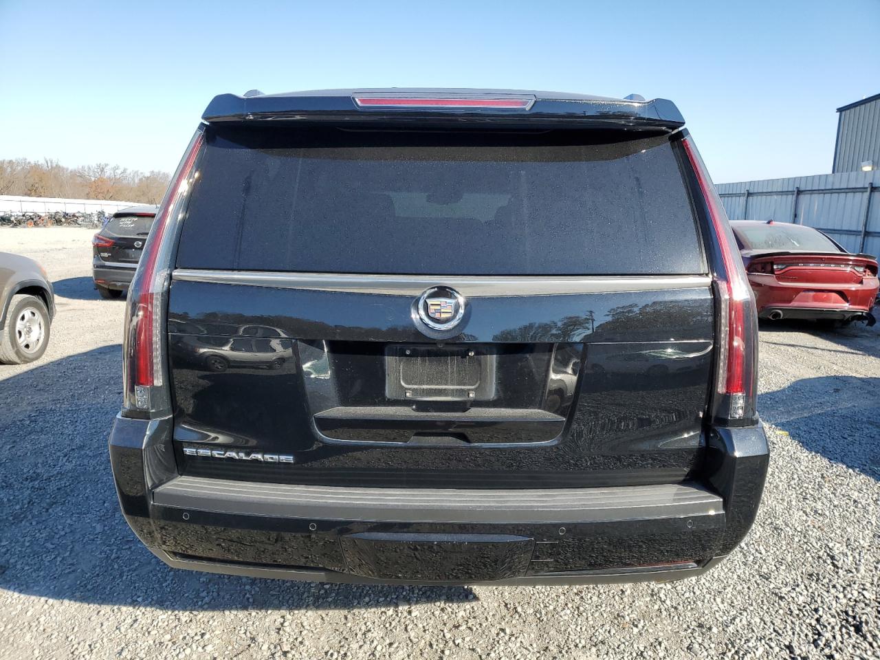 2015 Cadillac Escalade VIN 1GYS4HKJ6FR214684 Copart auction photo, normal wear damage thumbnail 6
