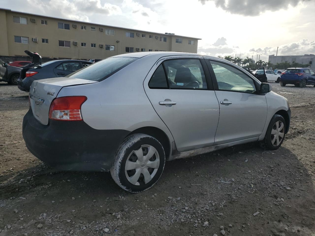 2007 Toyota Yaris VIN JTDBT923571007901 Copart auction photo, rear end damage thumbnail 3