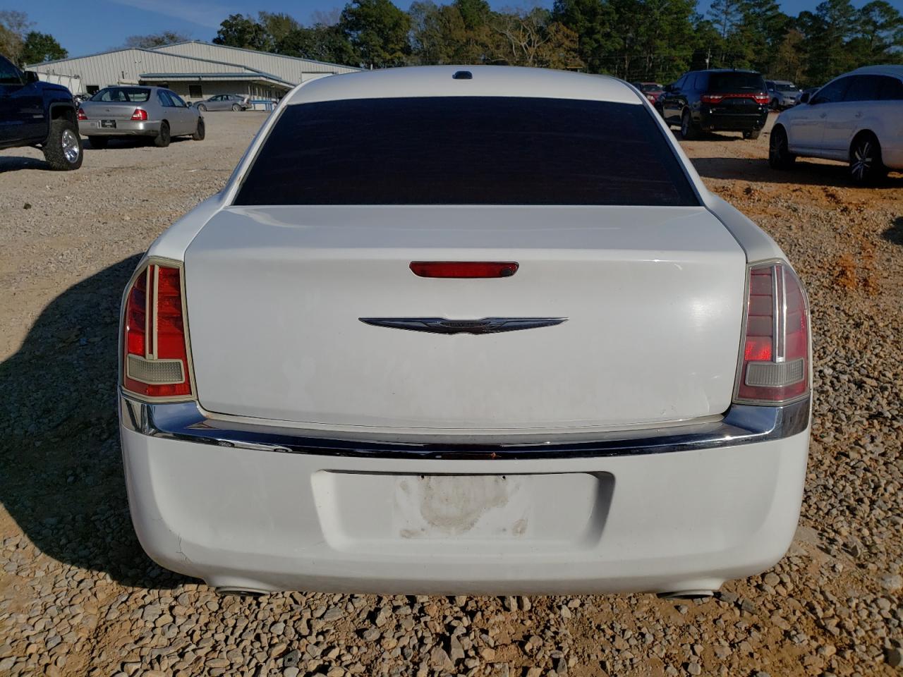 2012 Chrysler 300 VIN 2C3CCAAG8CH108408 Copart auction photo, burn - interior / front end damage thumbnail 6