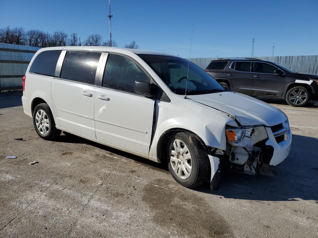 2016 Dodge Caravan VIN 2C4RDGBG0GR122212 Copart auction photo, front end / hail damage thumbnail 4
