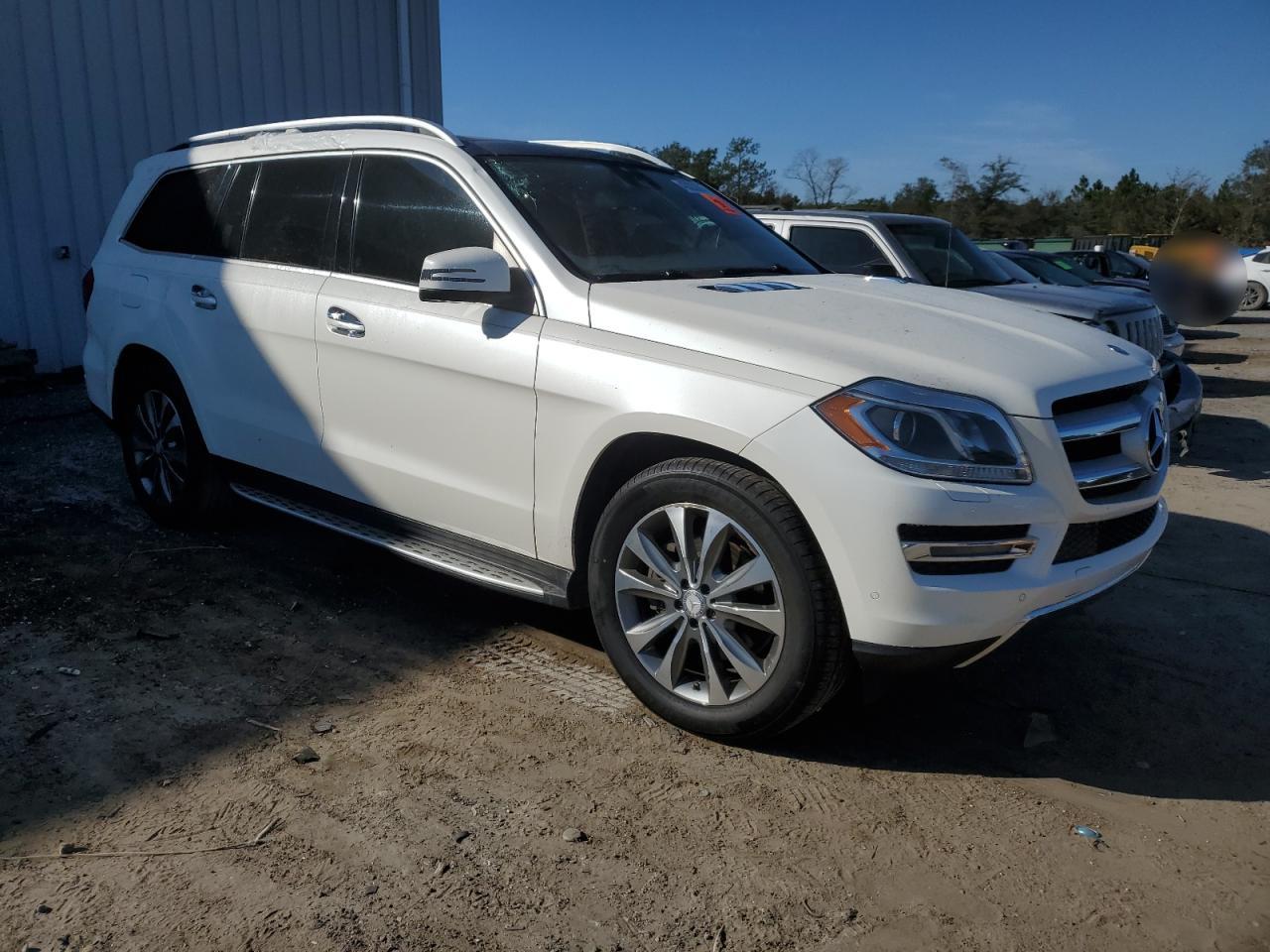 2016 Mercedes-Benz GL-klasse VIN 4JGDF6EE2GA702697 Copart auction photo, minor dent/scratches damage thumbnail 4