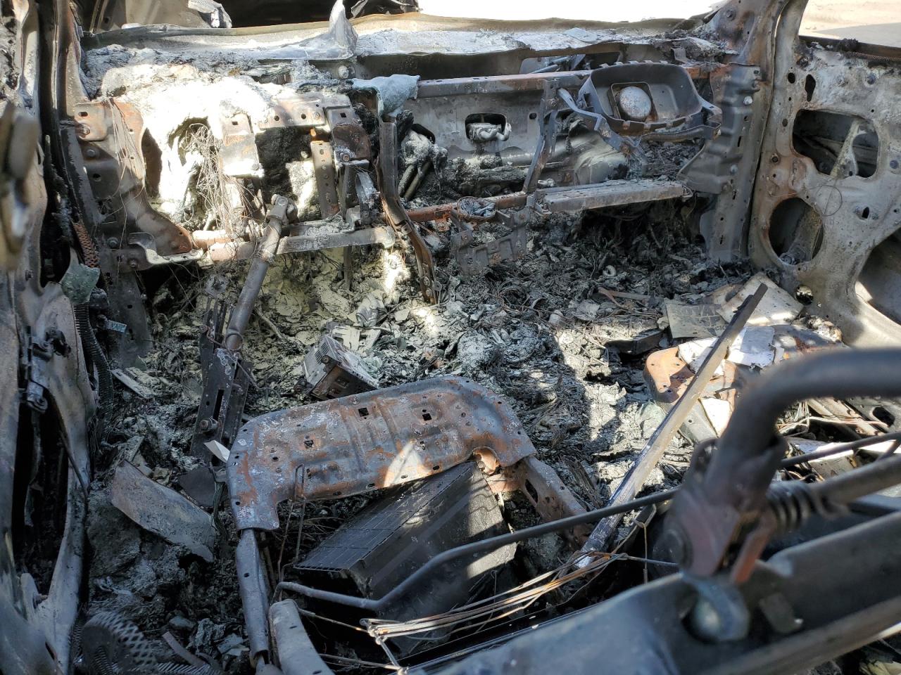 2018 Ford Fusion VIN 3FA6P0HD1JR213916 Copart auction photo, burn damage thumbnail 8