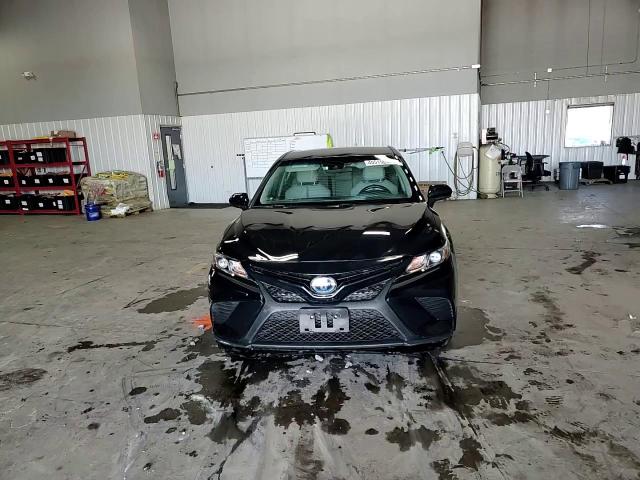 2018 Toyota Camry VIN 4T1B21HK5JU502958 Copart auction photo, rear end damage thumbnail 10