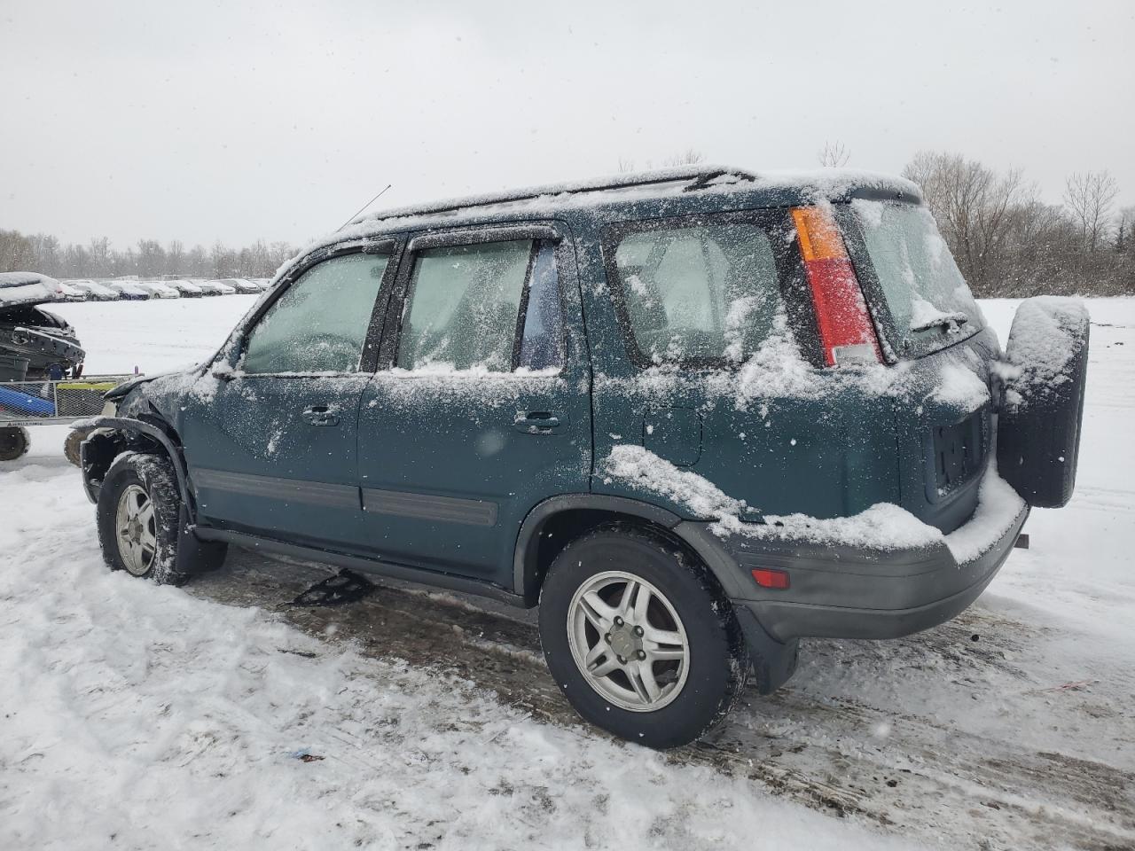 1998 Honda CR-V VIN JHLRD1869WC039898 Copart auction photo, front end damage thumbnail 2