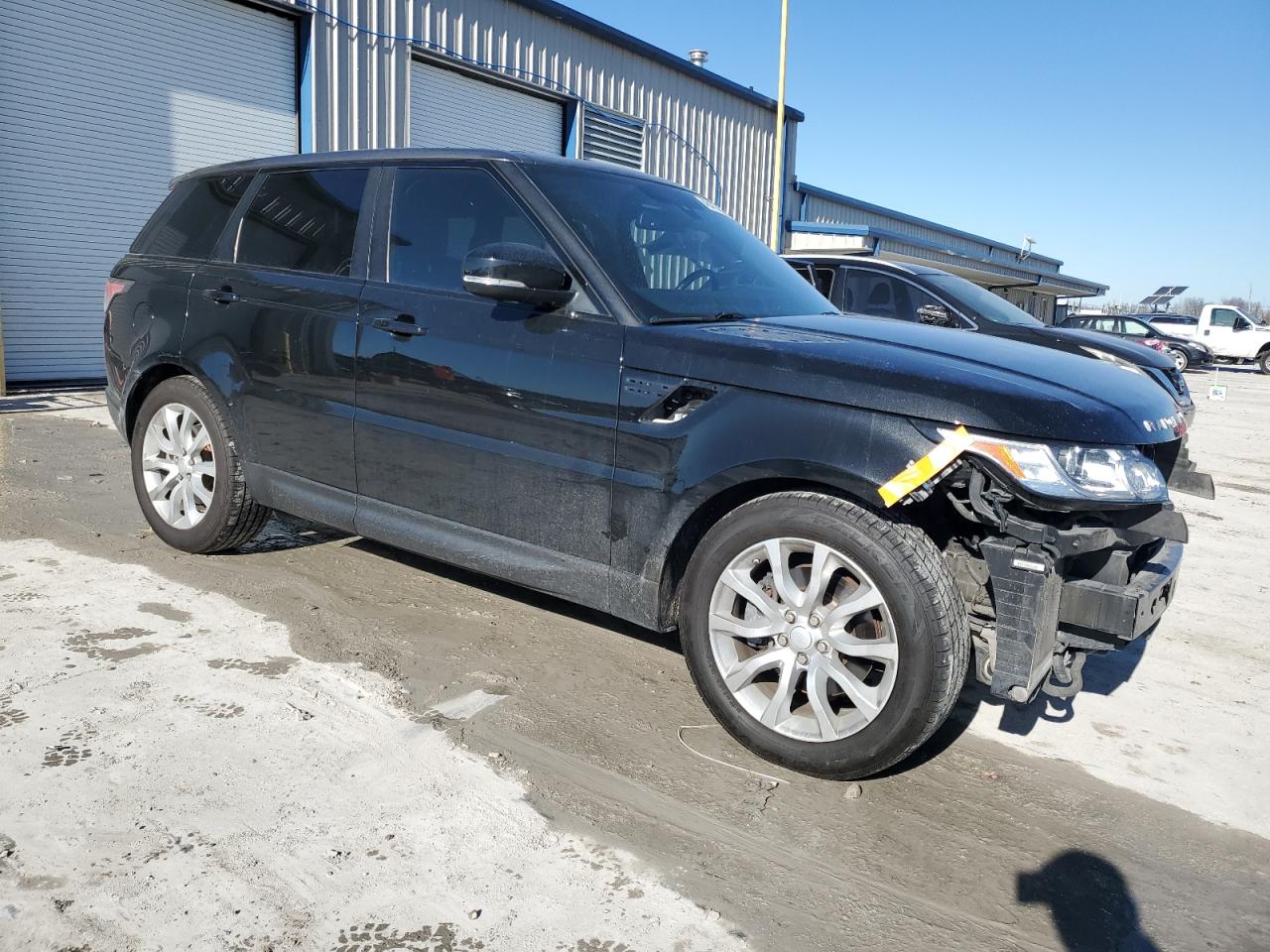 2015 Land Rover Range Rover VIN SALWR2VF4FA510744 Copart auction photo, front end / minor dent/scratches damage thumbnail 4