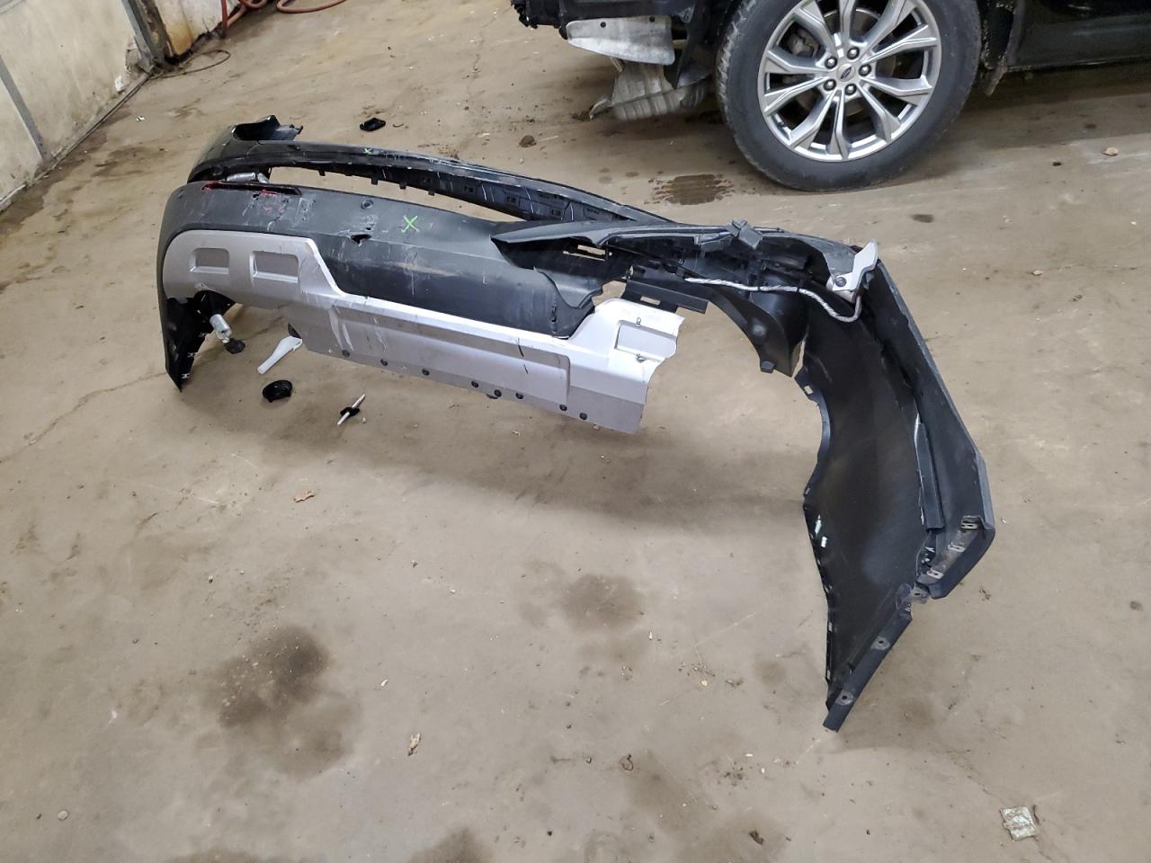 2020 Ford Explorer VIN 1FMSK8DH5LGA30684 Copart auction photo, rear end damage thumbnail 13