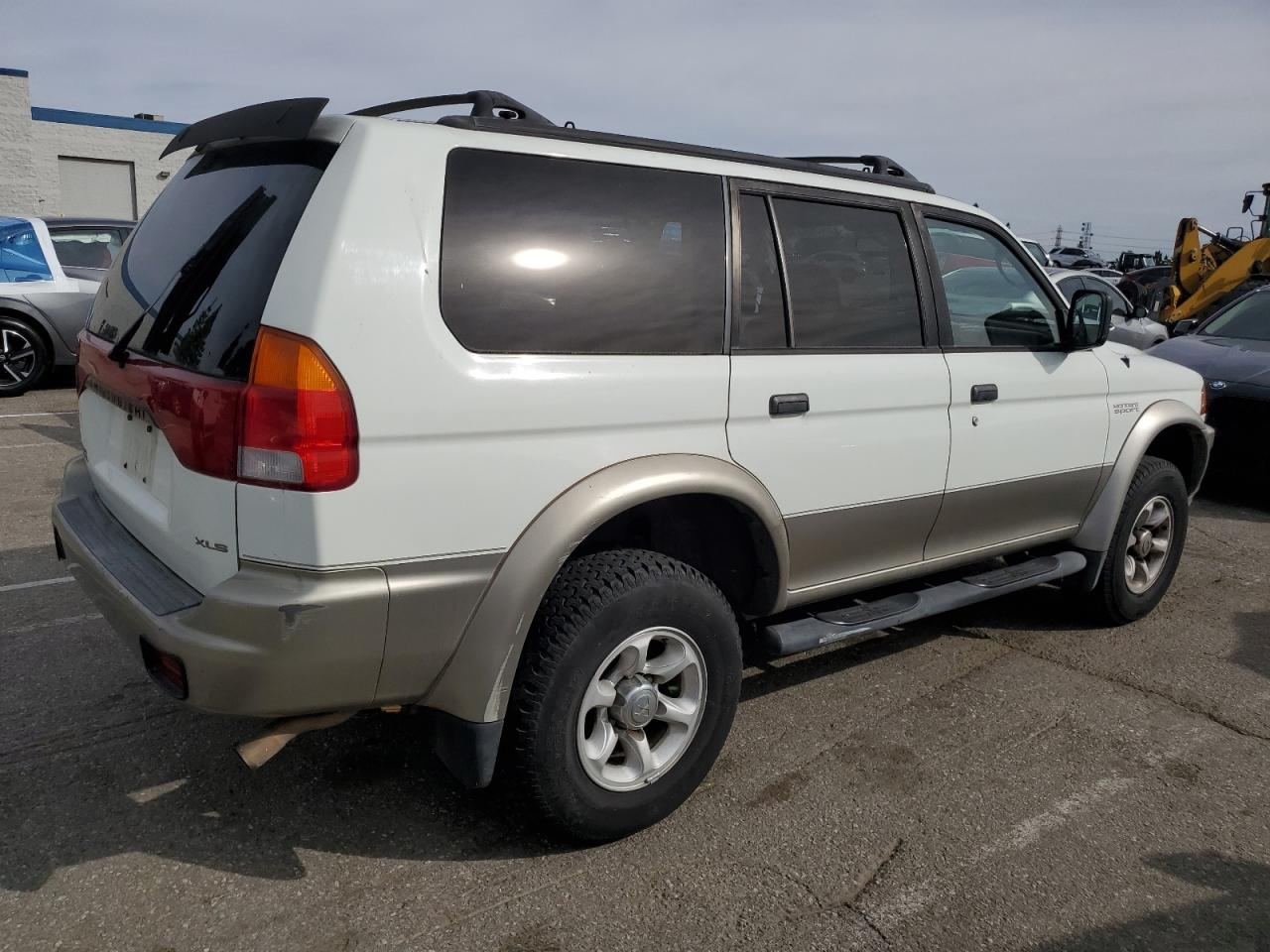 1999 Mitsubishi Montero VIN JA4LS31H2XP037110 Copart auction photo, front end / rear end damage thumbnail 3