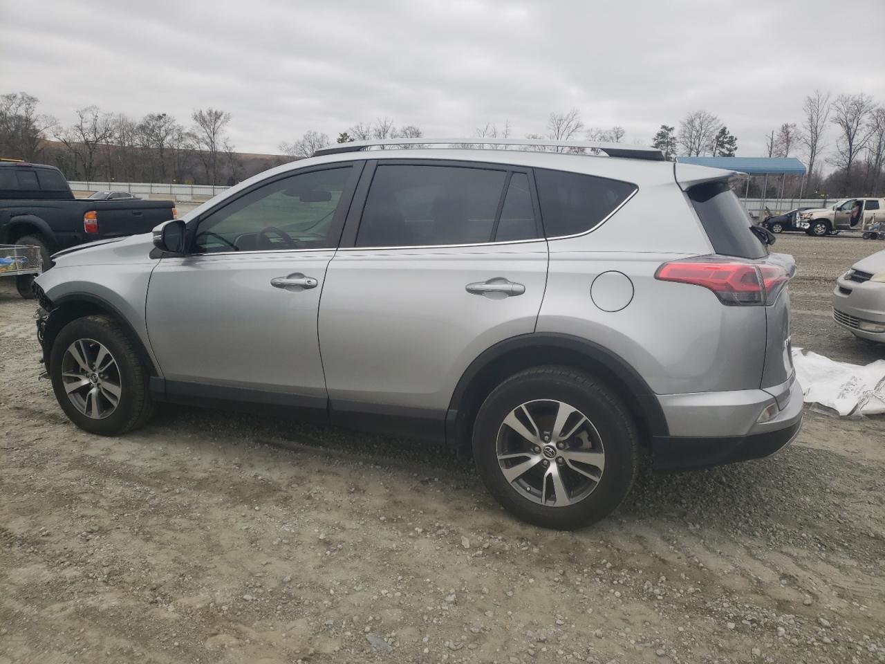 2018 Toyota RAV 4 VIN JTMWFREV2JJ170812 Copart auction photo, front end / partial repair damage thumbnail 2