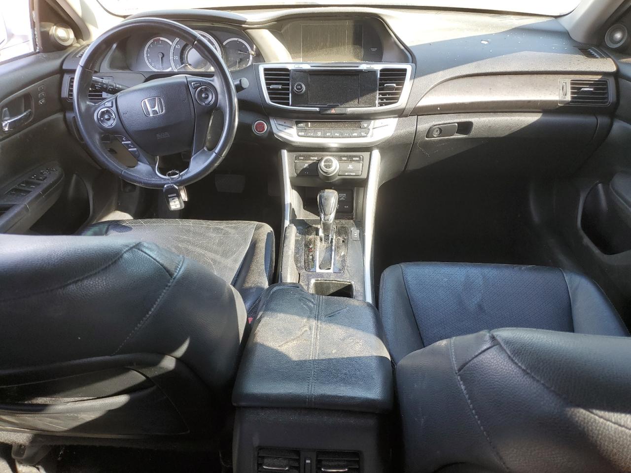 2013 Honda Accord VIN 1HGCR3F88DA047733 Copart auction photo, burn - engine / burn damage thumbnail 8