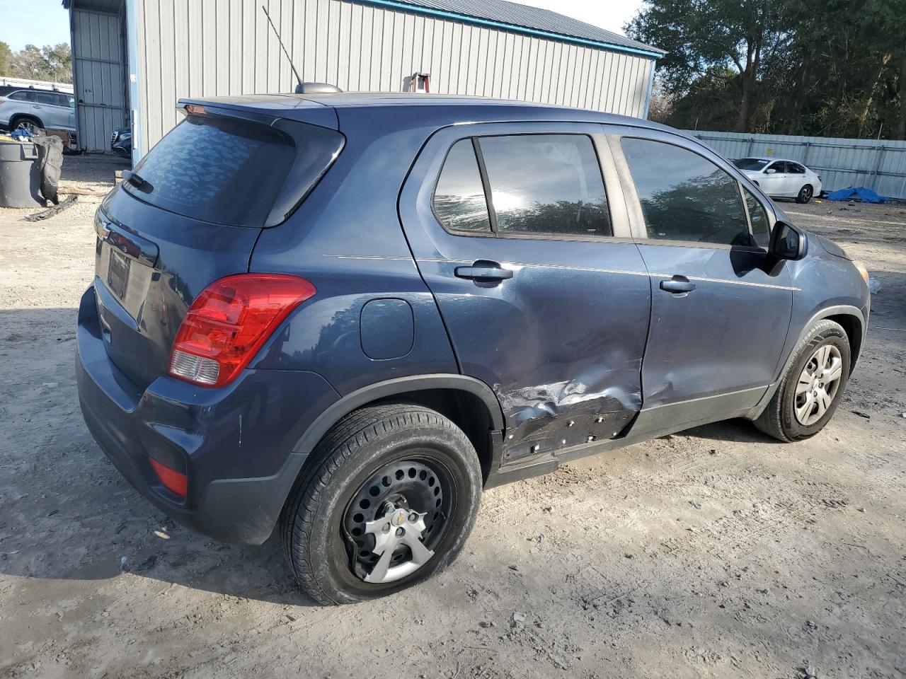 2018 Chevrolet Trax VIN 3GNCJKSB3JL296065 Copart auction photo, side damage thumbnail 3