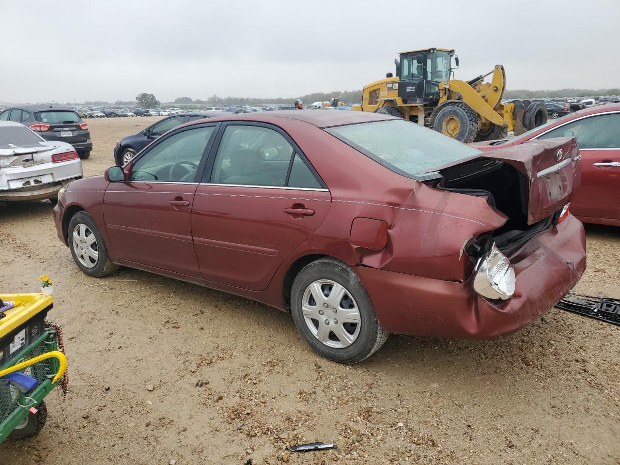 2004 Toyota Camry VIN 4T1BE32K74U335504 Copart auction photo, rear end damage thumbnail 2