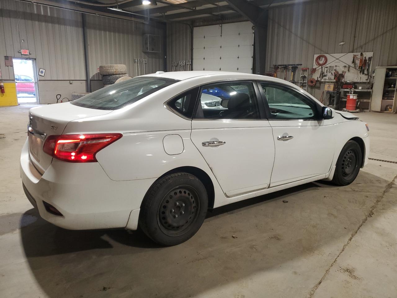 2017 Nissan Sentra VIN 3N1AB7AP1HL709959 Copart auction photo, front end damage thumbnail 3