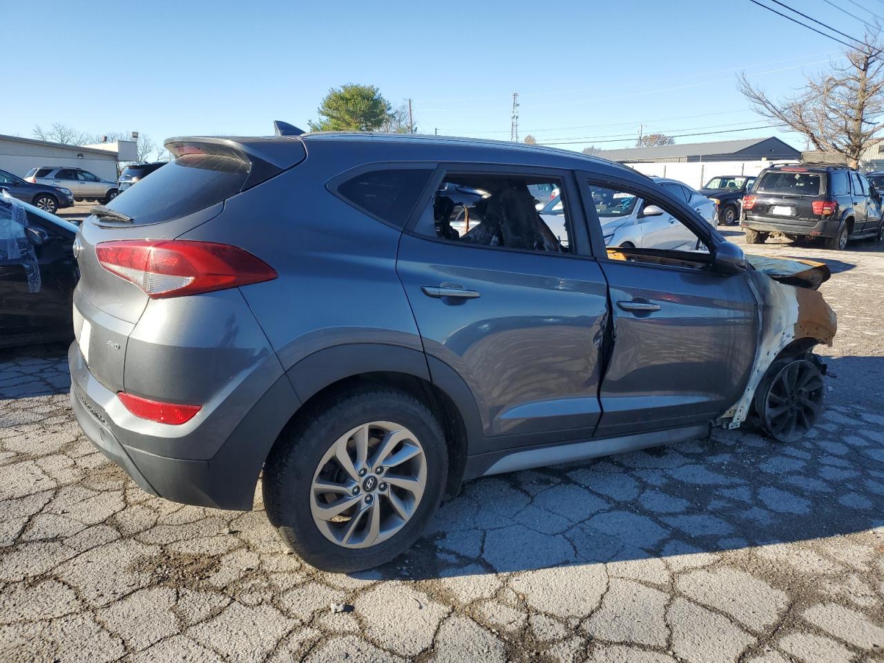 2018 Hyundai Tucson VIN KM8J3CA40JU665128 Copart auction photo, burn / burn - engine damage thumbnail 3