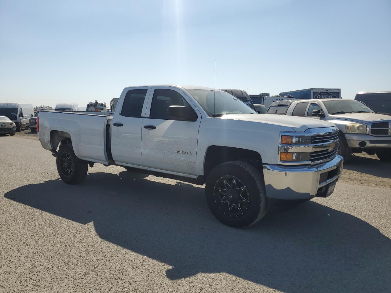 2018 Chevrolet Silverado VIN 1GC2CUEG6JZ295356 Copart auction photo, rear end / side damage thumbnail 4