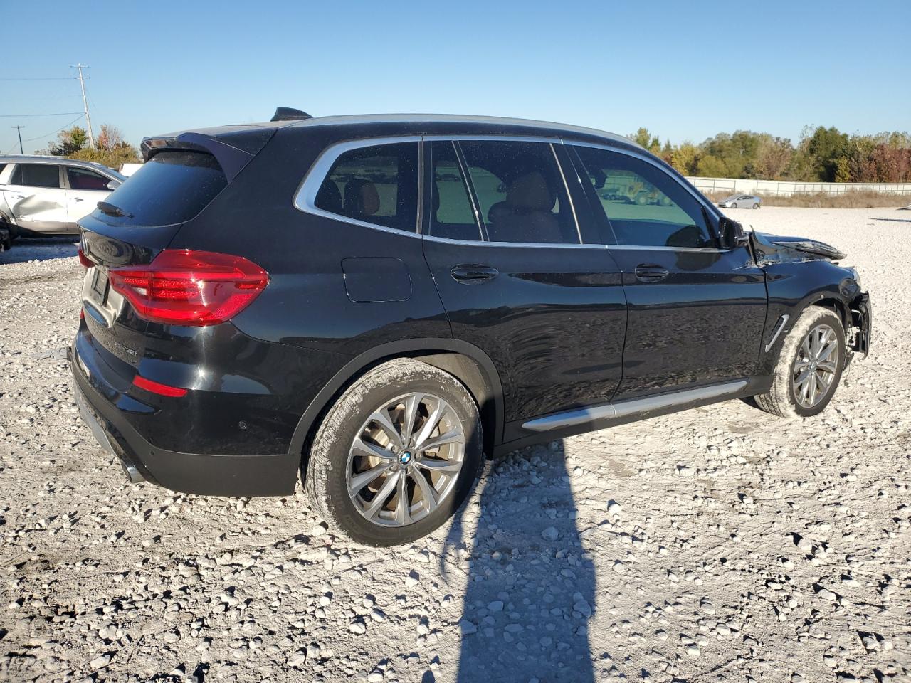 2018 BMW X3 VIN 5UXTR9C59JLD70430 Copart auction photo, front end / side damage thumbnail 3