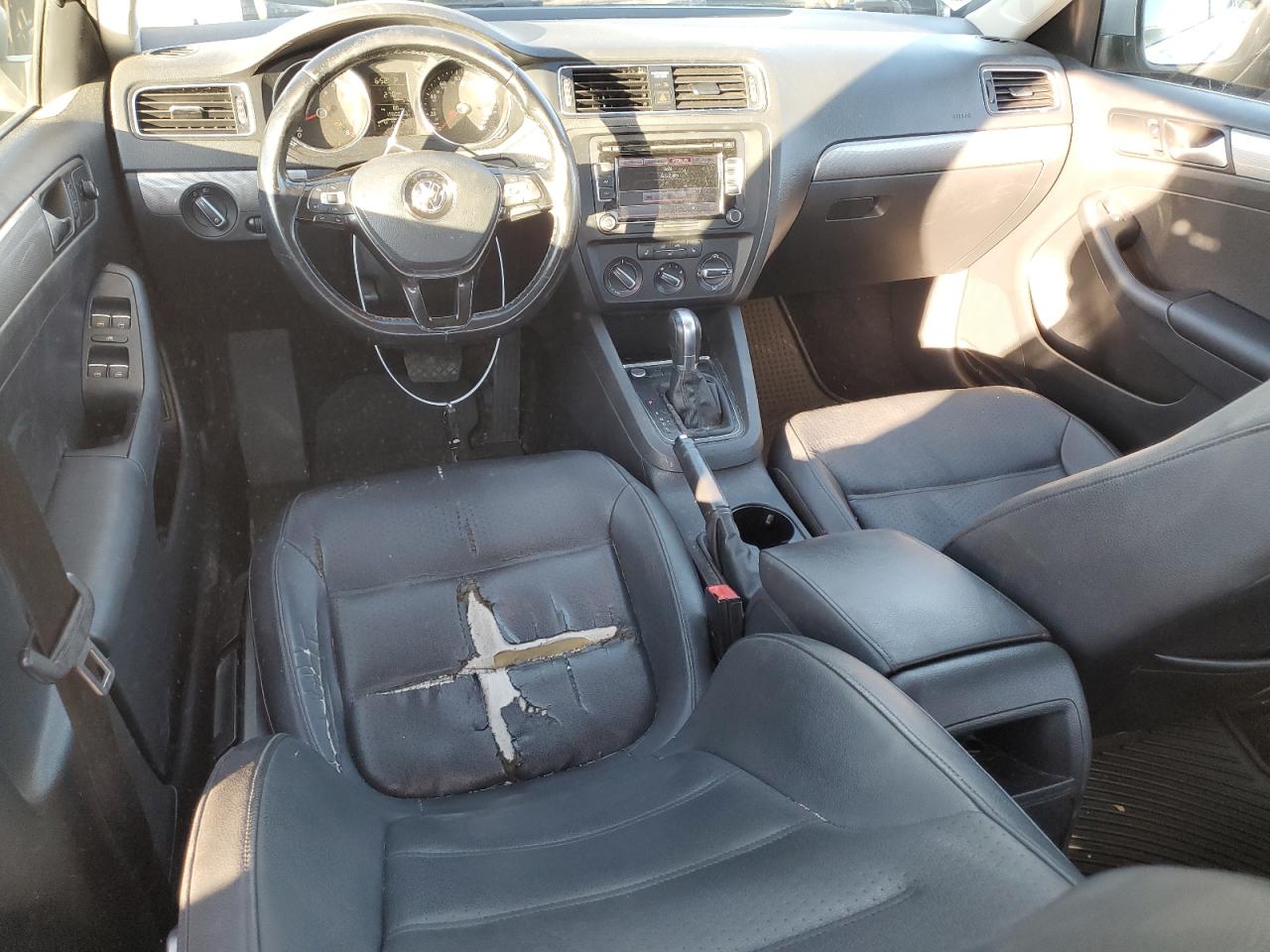 2015 Volkswagen Jetta VIN 3VWD17AJ9FM242223 Copart auction photo, front end damage thumbnail 8
