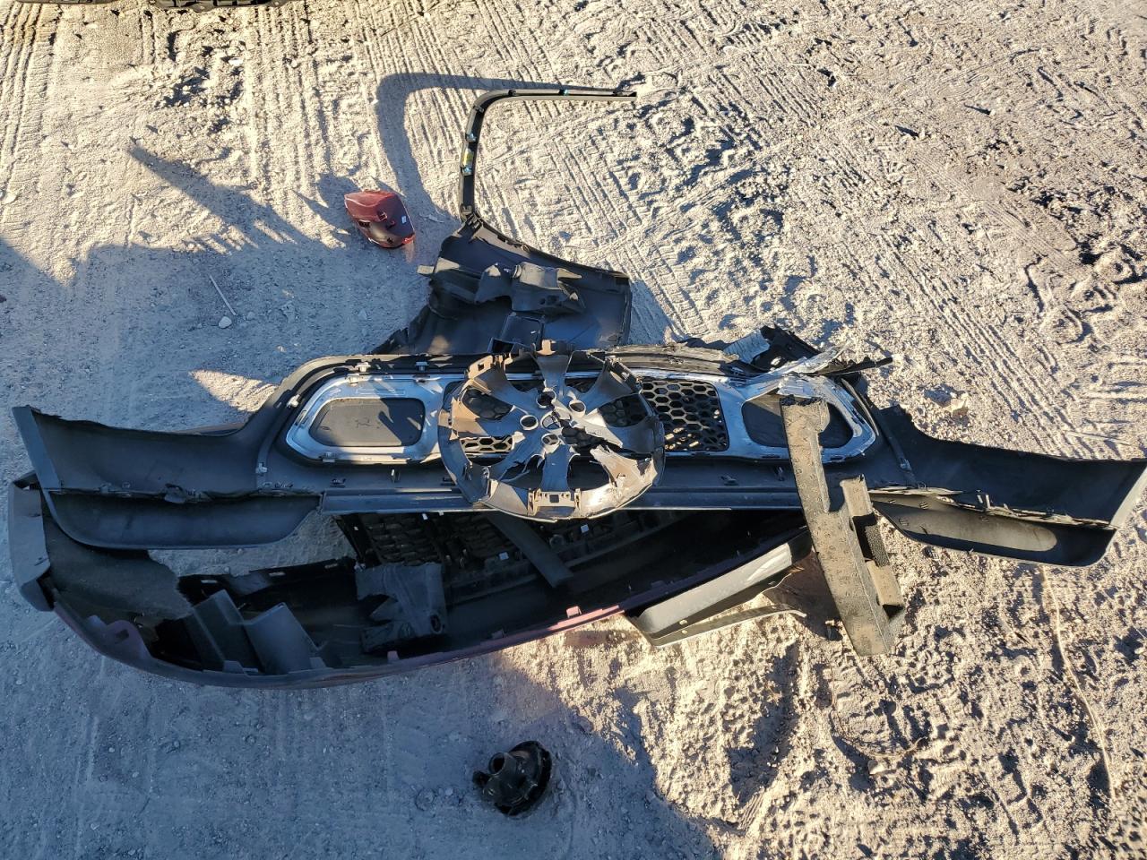 2018 Jeep Grand Cherokee VIN 1C4RJEBG1JC438554 Copart auction photo, front end damage thumbnail 13