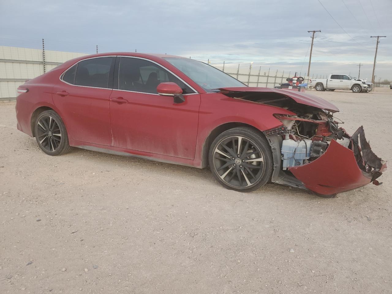 2020 Toyota Camry VIN 4T1K61AK1LU399457 Copart auction photo, front end / minor dent/scratches damage thumbnail 4