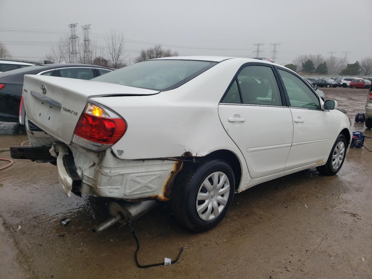 2005 Toyota Camry VIN 4T1BE32K15U600225 Copart auction photo, front end / rear end damage thumbnail 3