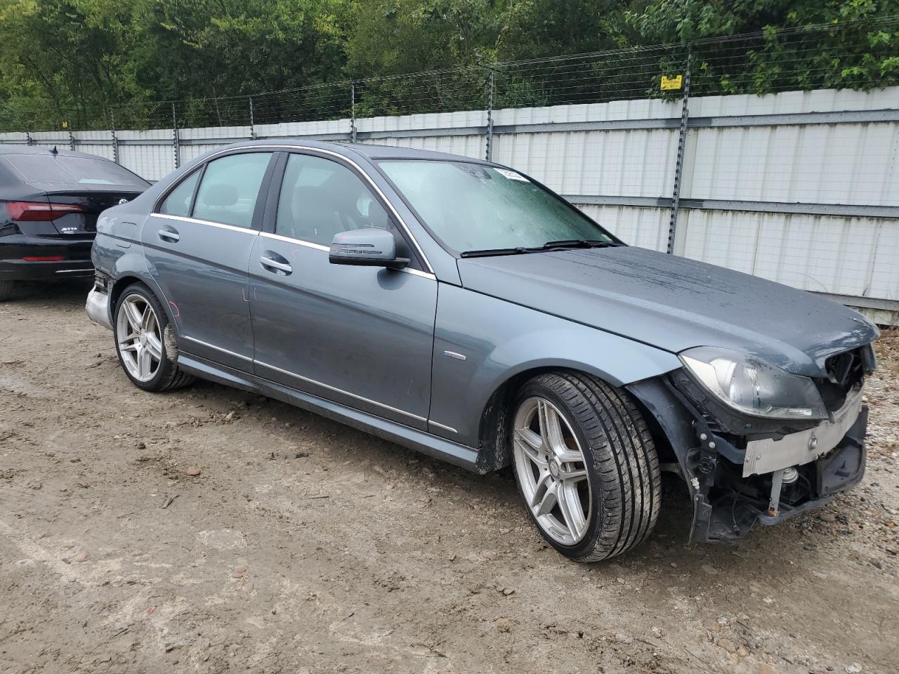 2012 Mercedes-Benz C-klasse VIN WDDGF5HBXCR222096 Copart auction photo, rear end / front end damage thumbnail 4