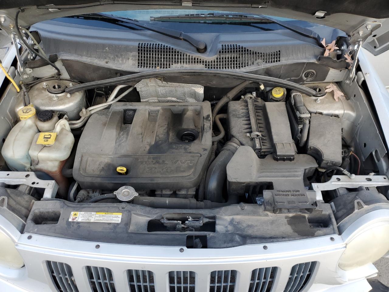 2008 Jeep Compass VIN 1J8FF47W18D658241 Copart auction photo, front end damage thumbnail 14