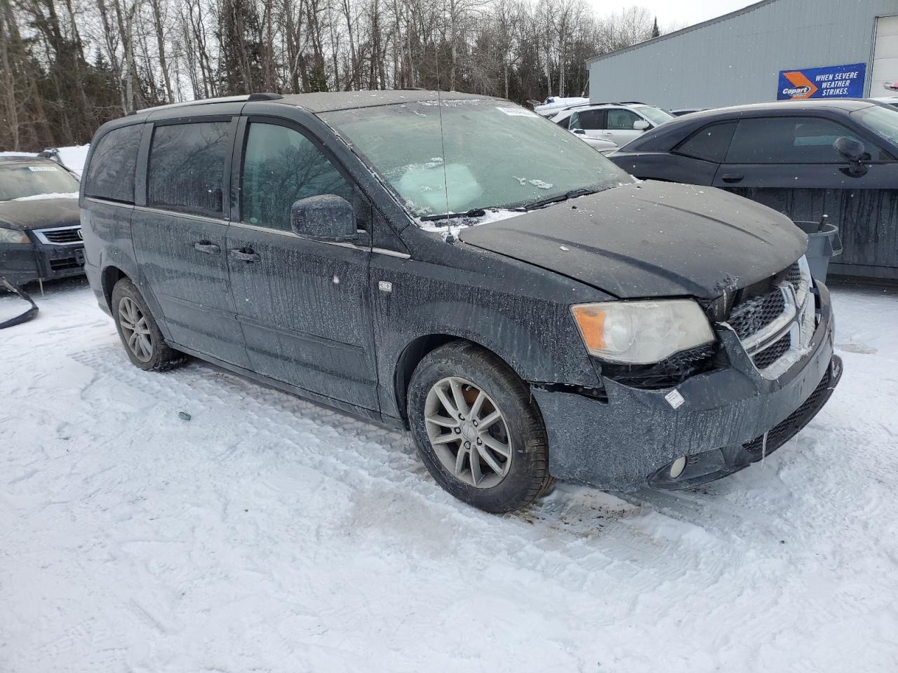 2014 Dodge Caravan VIN 2C4RDGBG8ER305791 Copart auction photo, front end / rear end damage thumbnail 4