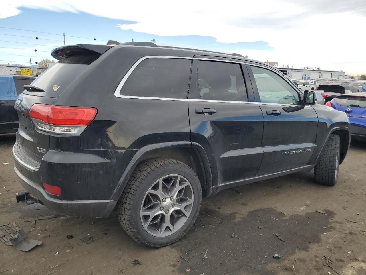 2018 Jeep Grand Cherokee VIN 1C4RJFBG3JC280000 Copart auction photo, hail damage thumbnail 3