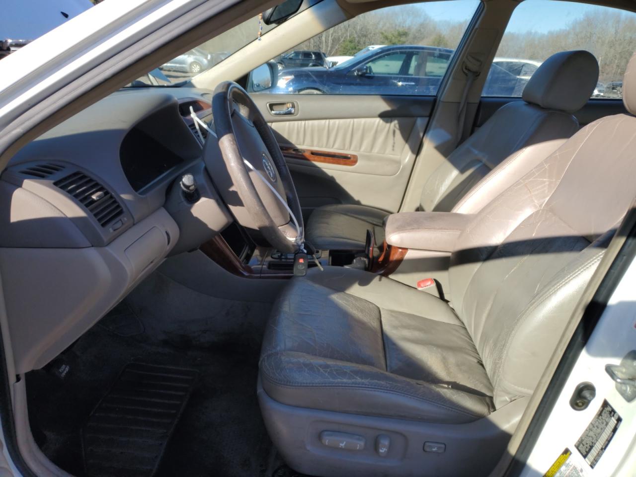 2005 Toyota Camry VIN 4T1BF32K65U088538 Copart auction photo, rear end / minor dent/scratches damage thumbnail 7