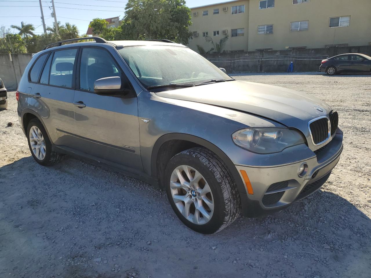 2013 BMW X5 VIN 5UXZV4C54D0E04479 Copart auction photo, undercarriage damage thumbnail 4