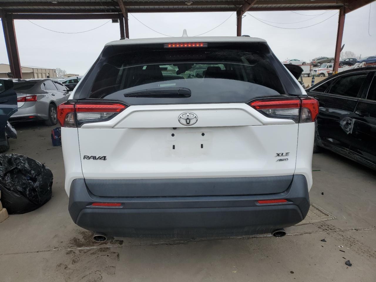 2021 Toyota RAV 4 VIN 2T3P1RFV3MC153039 Copart auction photo, front end damage thumbnail 6