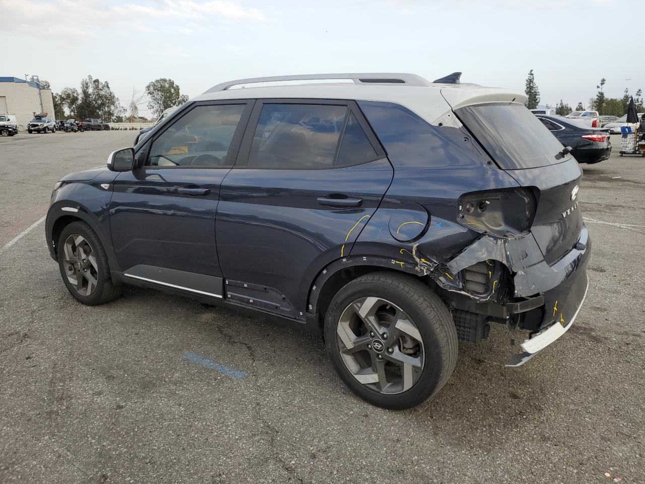 2020 Hyundai Venue VIN KMHRC8A35LU049063 Copart auction photo, rear end / side damage thumbnail 2