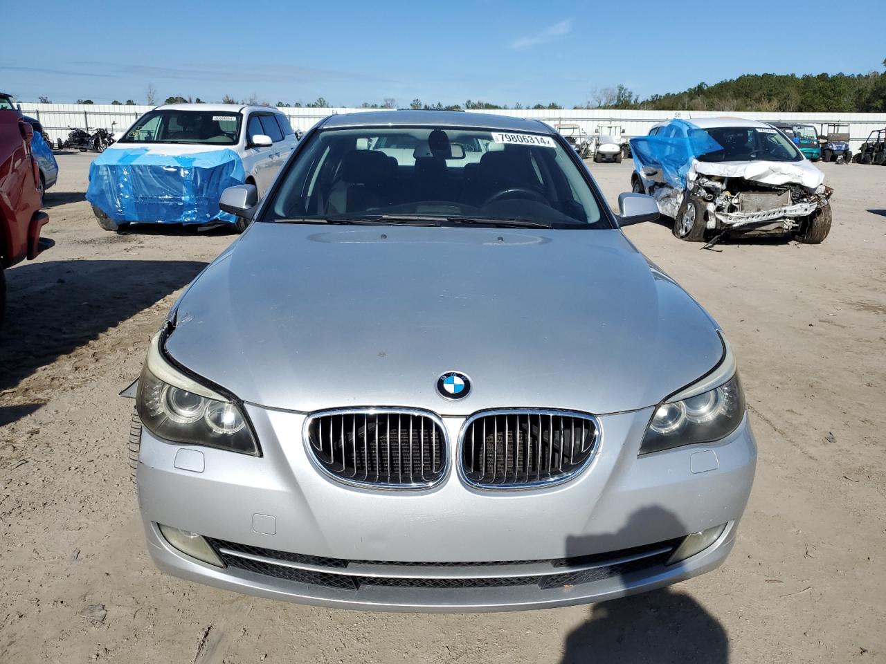 2010 BMW 5er VIN WBANU5C56AC365682 Copart auction photo, front end / side damage thumbnail 5