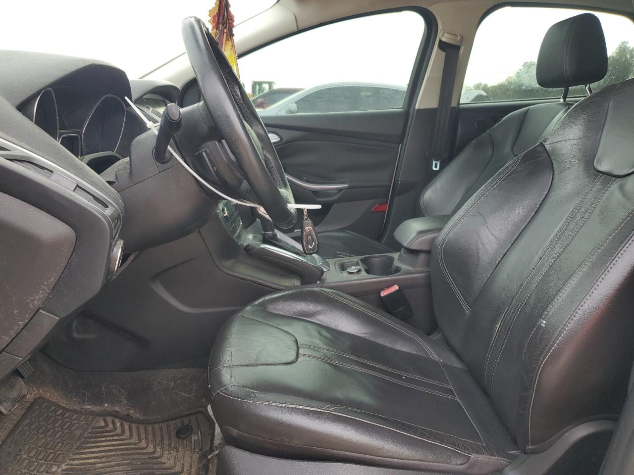 2012 Ford Focus VIN 1FAHP3N2XCL132198 Copart auction photo, rear end / side damage thumbnail 7