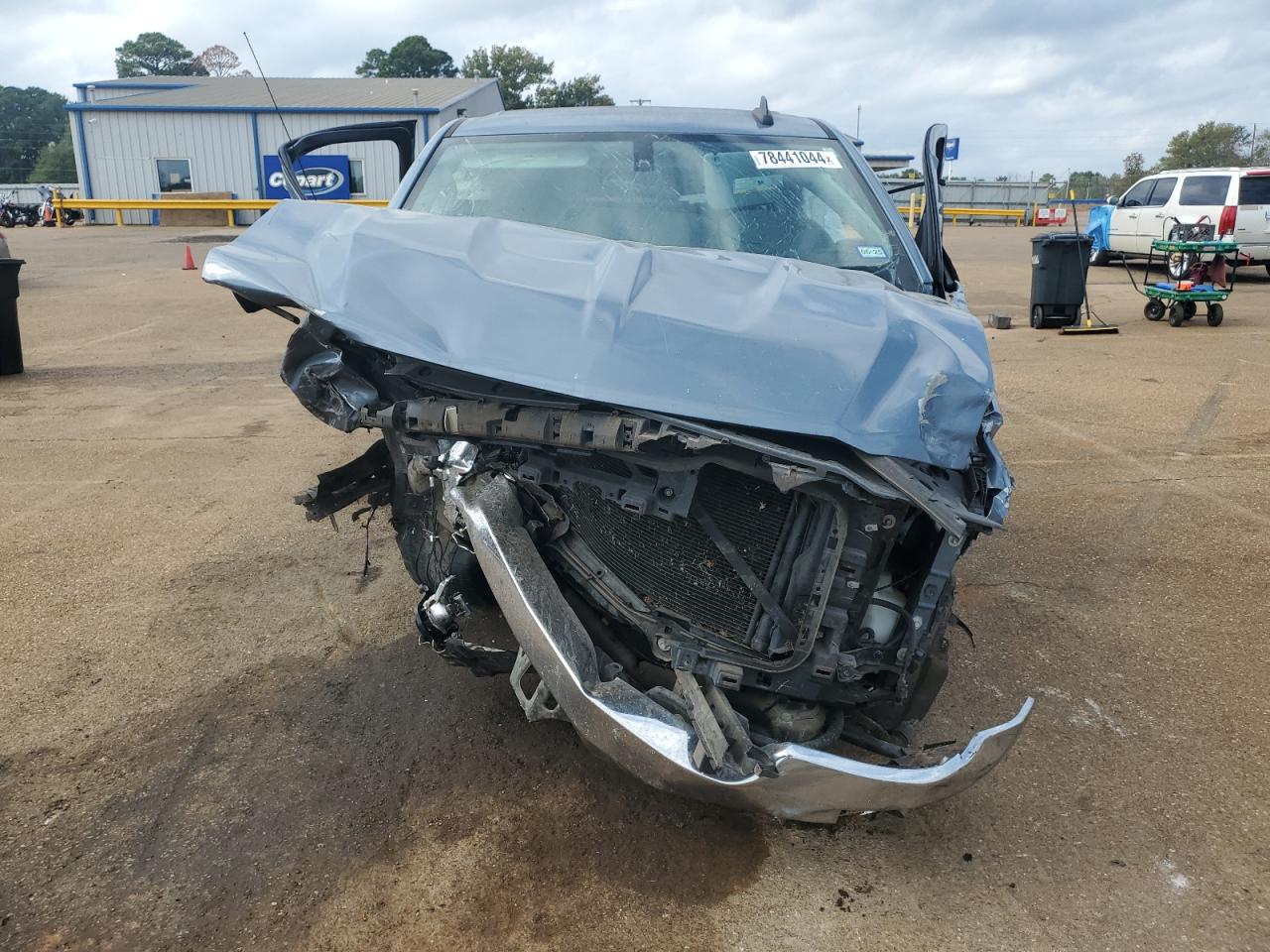 2016 Chevrolet Silverado VIN 3GCPCREC8GG300100 Copart auction photo, front end / side damage thumbnail 5