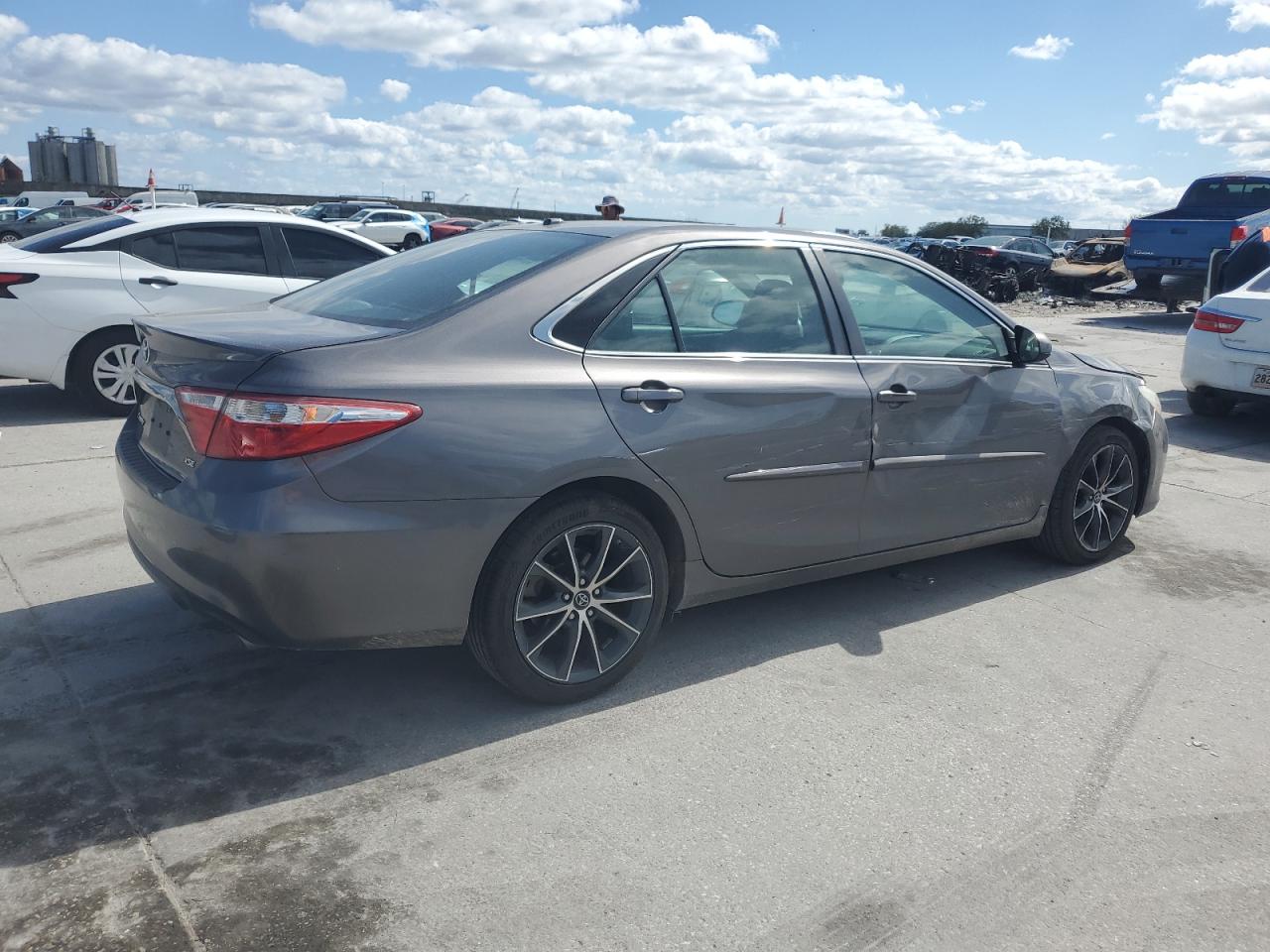 2017 Toyota Camry VIN 4T1BF1FK1HU335984 Copart auction photo, side damage thumbnail 3