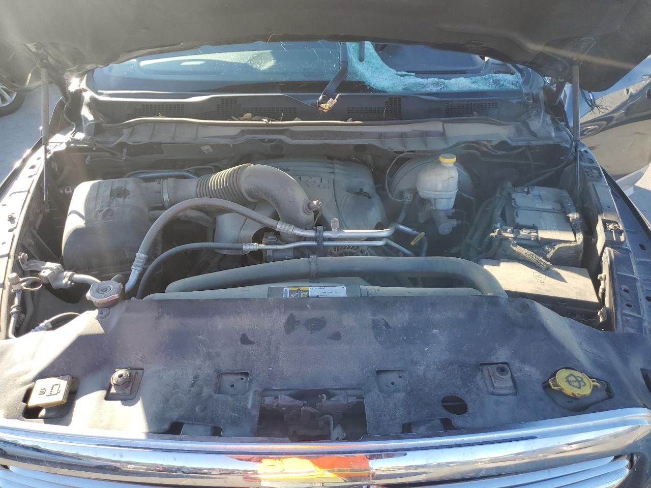 2015 RAM 1500 VIN 1C6RR7NTXFS653142 Copart auction photo, front end / side damage thumbnail 12