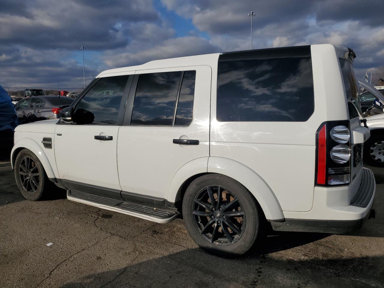 2014 Land Rover LR4 VIN SALAG2V62EA720127 Copart auction photo, minor dent/scratches damage thumbnail 2