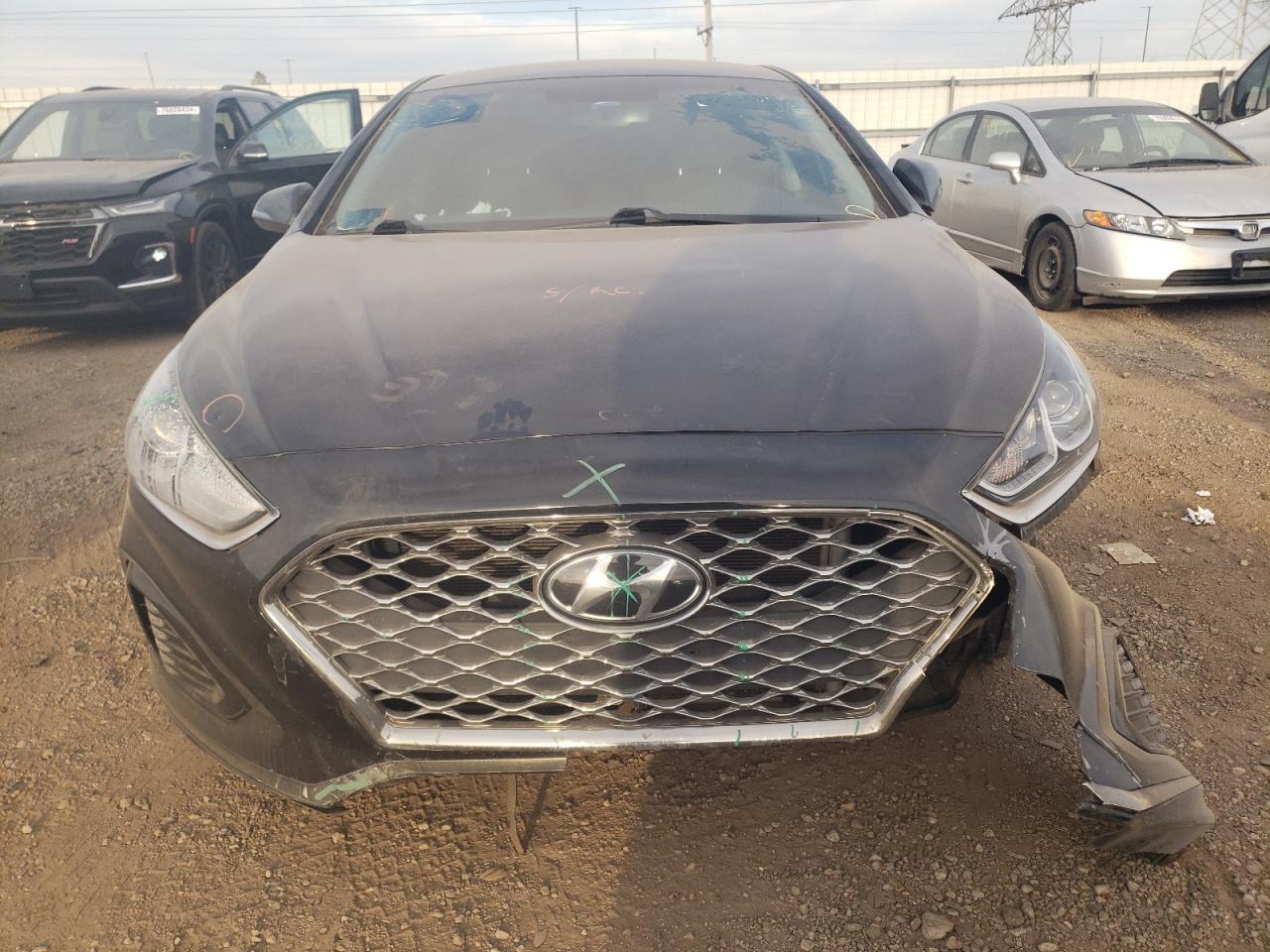 2019 Hyundai Sonata VIN 5NPE34AF4KH785068 Copart auction photo, front end / minor dent/scratches damage thumbnail 5