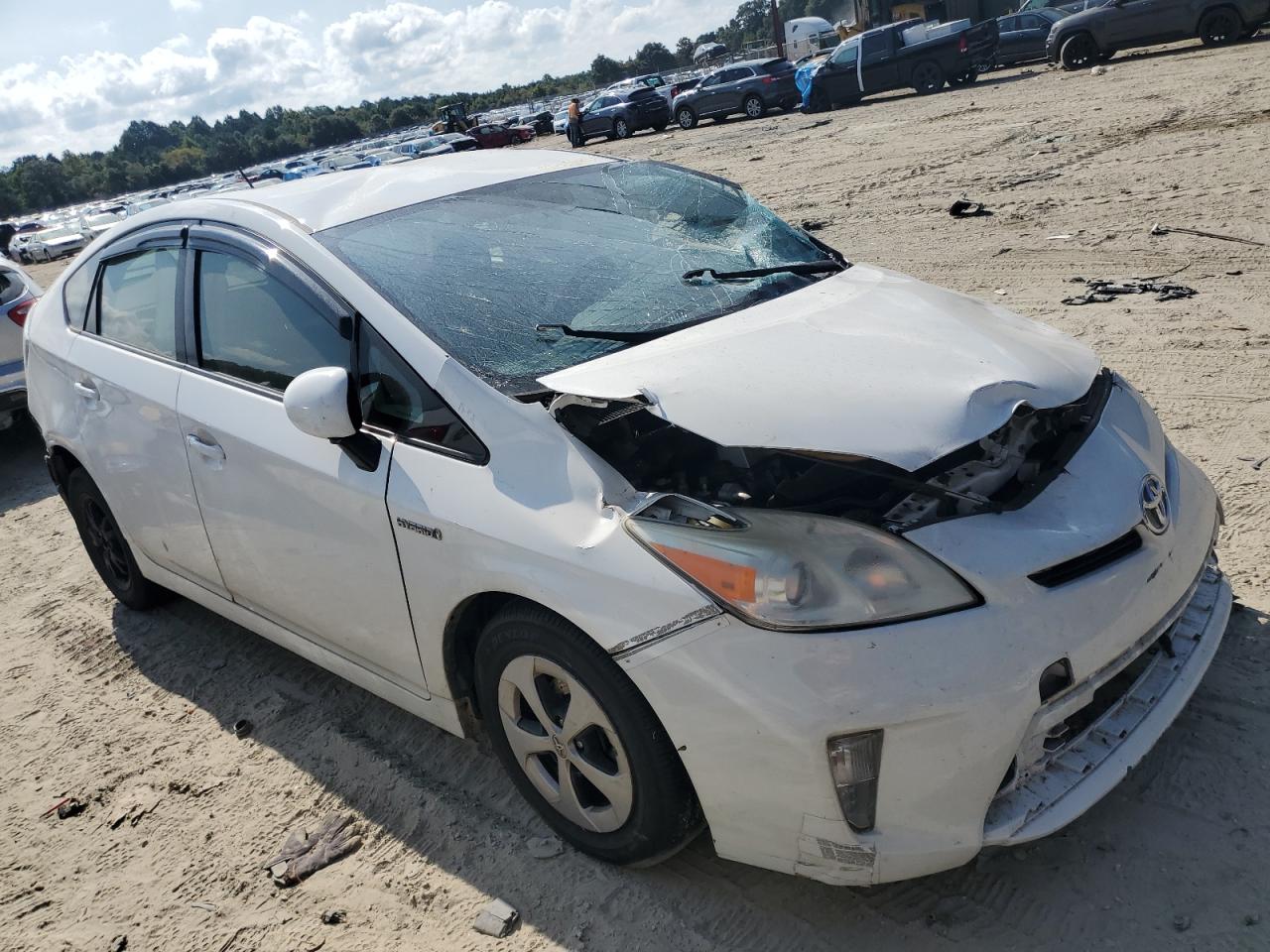 2013 Toyota Prius VIN JTDKN3DU7D5631586 Copart auction photo, all over / minor dent/scratches damage thumbnail 4