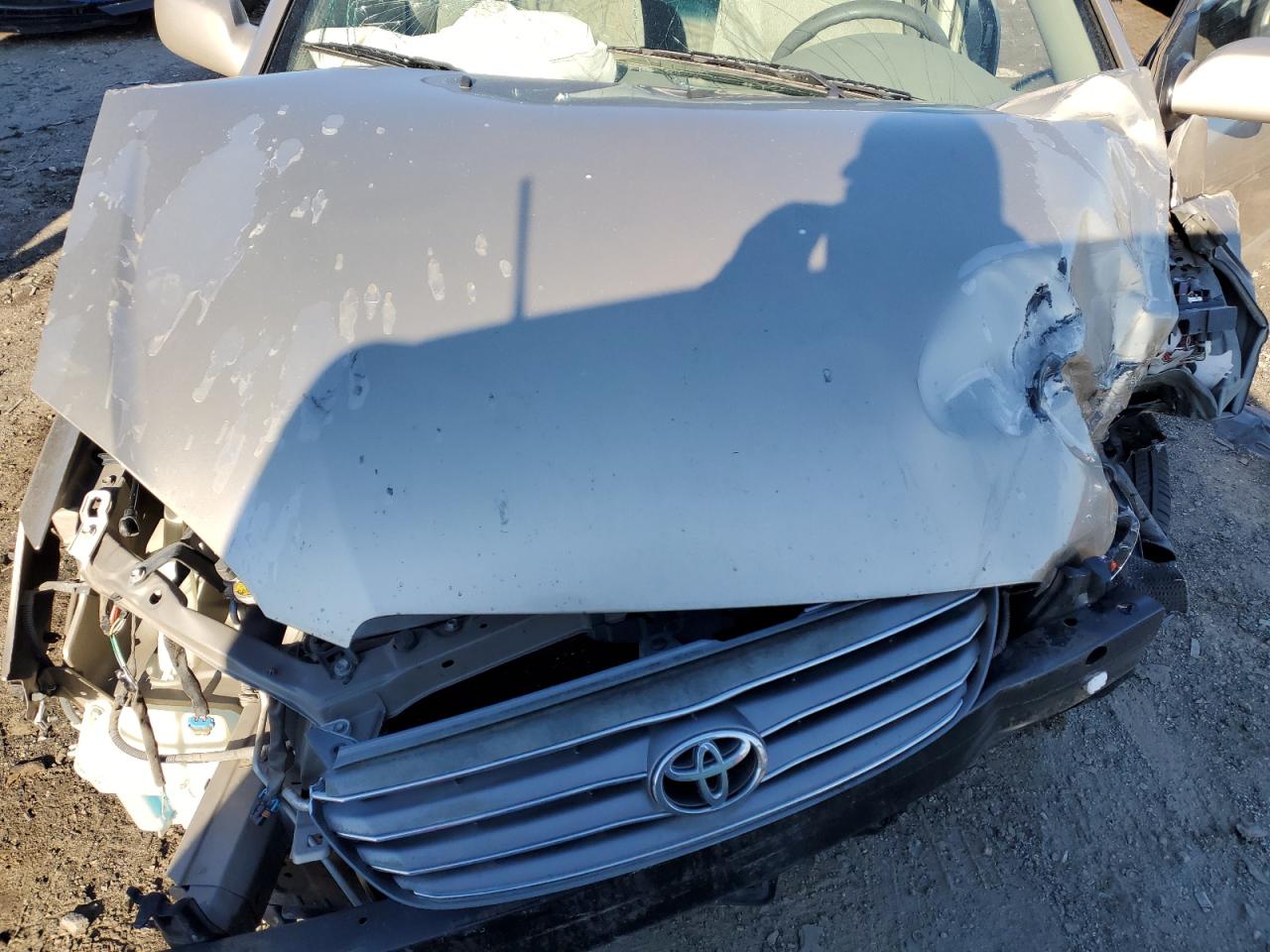 2004 Toyota Corolla VIN 1NXBR32E44Z231812 Copart auction photo, front end damage thumbnail 11