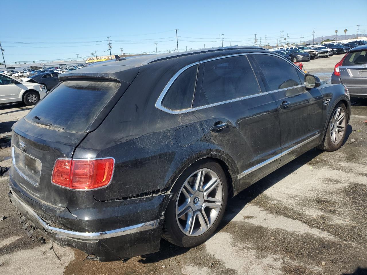2019 Bentley Bentayga VIN SJAAM2ZV0KC024580 Copart auction photo, rear end damage thumbnail 3