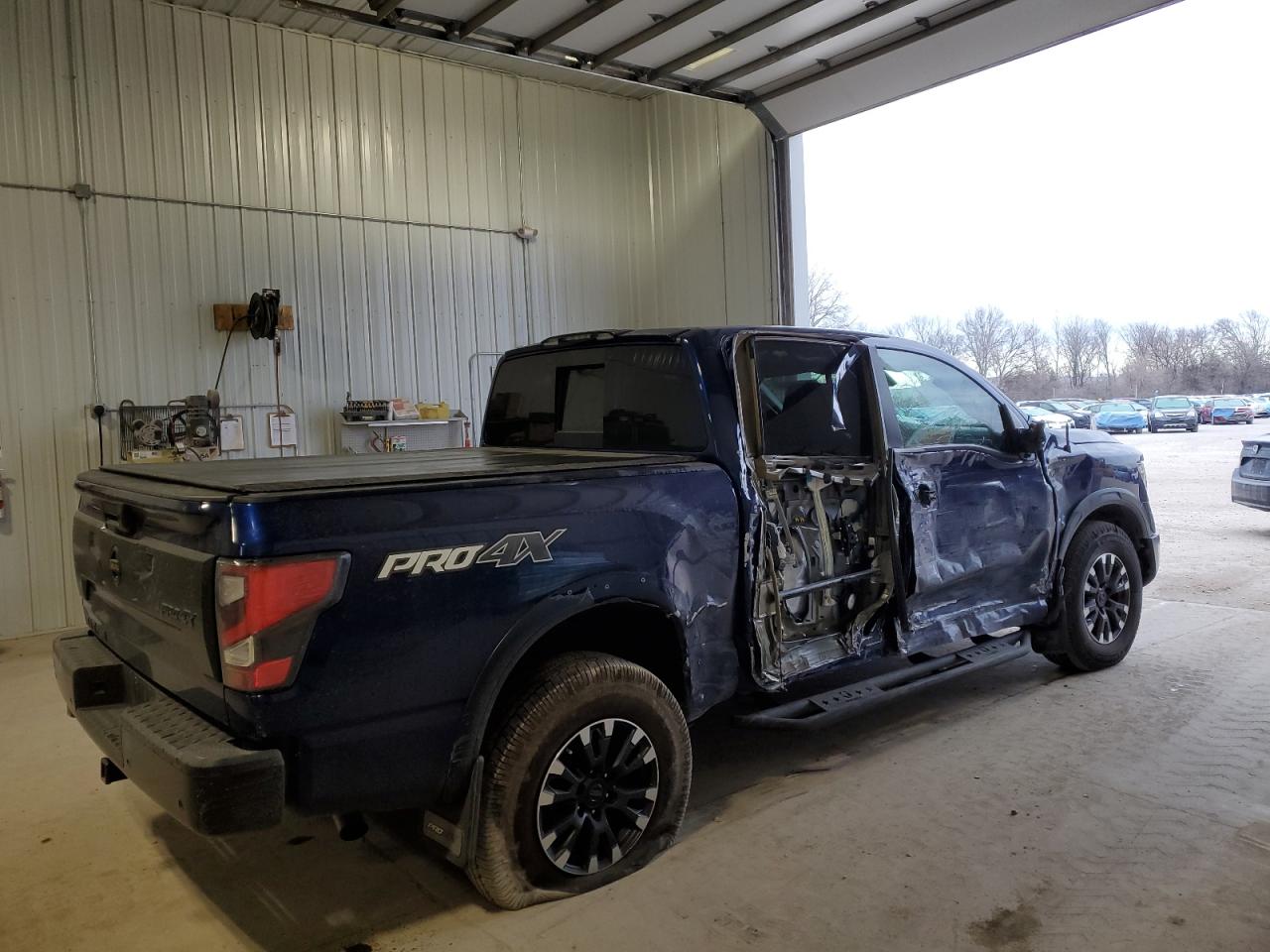 2021 Nissan Titan VIN 1N6AA1ED1MN506154 Copart auction photo, side / rear end damage thumbnail 3