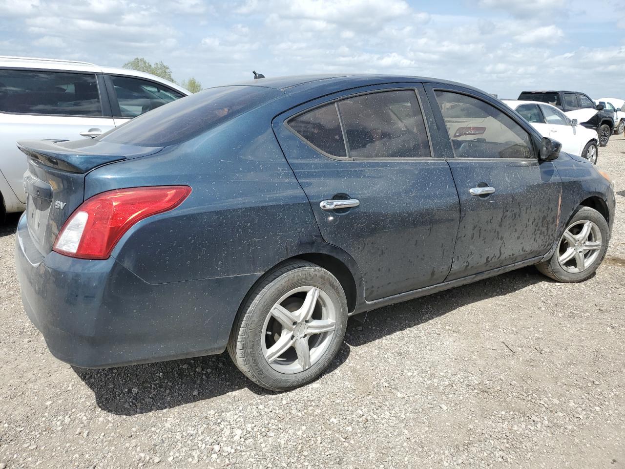 2017 Nissan Versa VIN 3N1CN7AP8HL804275 Copart auction photo, side / front end damage thumbnail 3