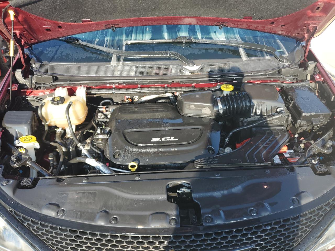 2018 Chrysler Pacifica VIN 2C4RC1FG9JR189117 Copart auction photo, water/flood damage thumbnail 12