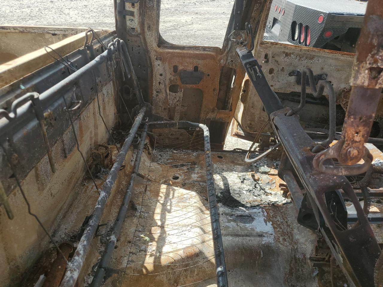 2013 Chevrolet Silverado VIN 1GCRCPEX3DZ122415 Copart auction photo, burn damage thumbnail 10