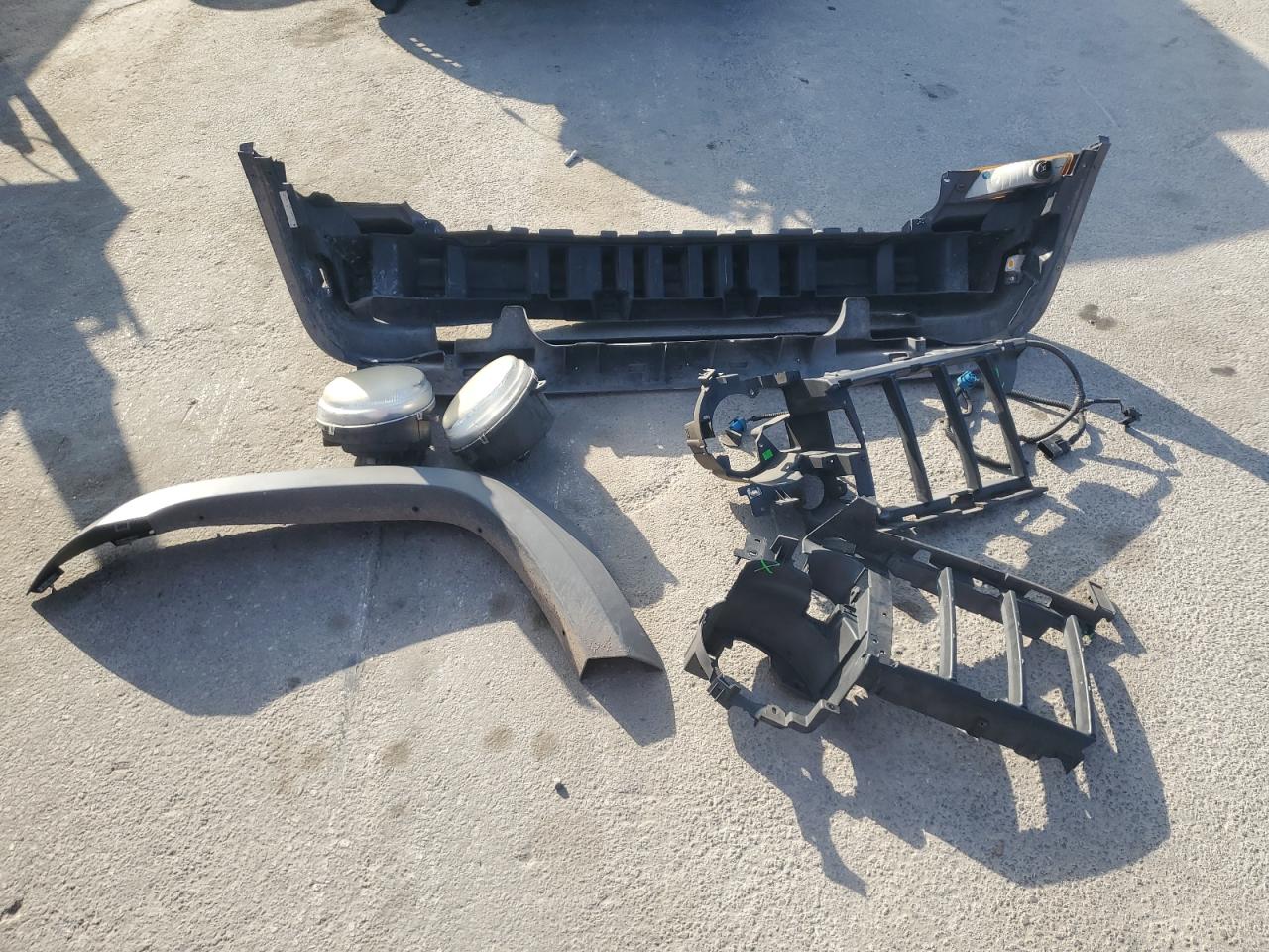 2007 Jeep Liberty (North America) VIN 1J4GK48K87W541353 Copart auction photo, front end / side damage thumbnail 13