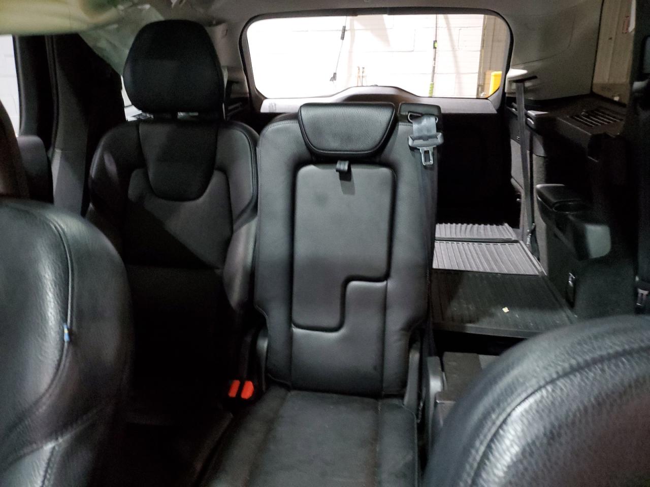 2016 Volvo XC90 VIN YV4A22PK8G1025411 Copart auction photo, side / minor dent/scratches damage thumbnail 10