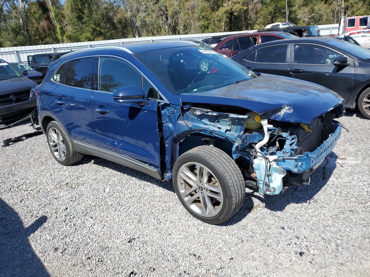 2019 Lincoln MKC VIN 5LMCJ3D95KUL16051 Copart auction photo, front end damage thumbnail 4