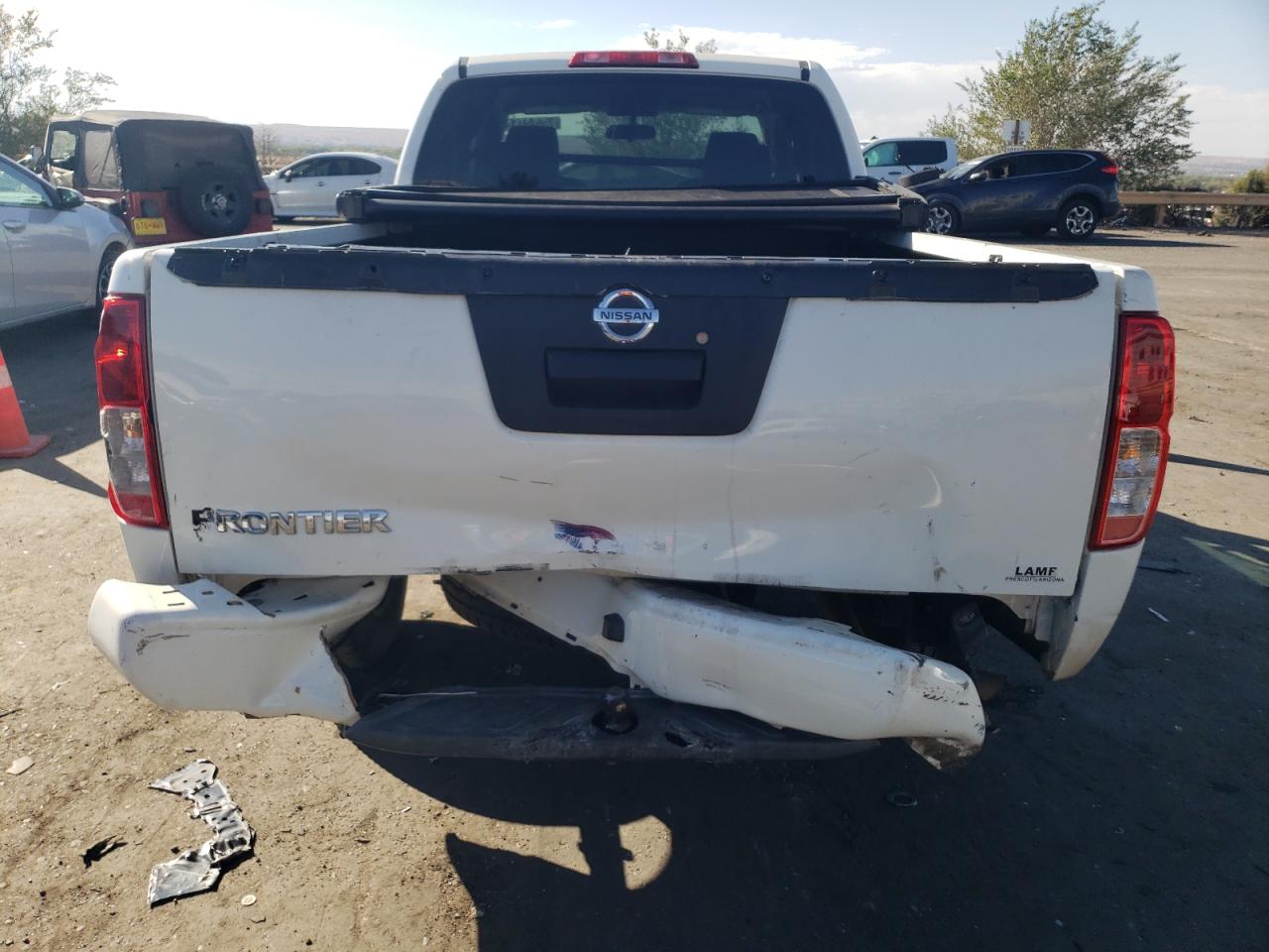 2017 Nissan Navara (Frontier) VIN 1N6BD0CTXHN713762 Copart auction photo, rear end damage thumbnail 6