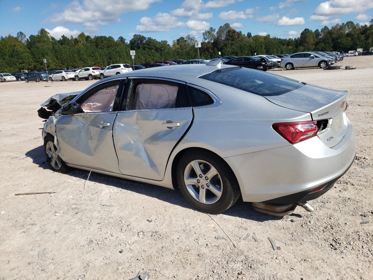 2022 Chevrolet Malibu VIN 1G1ZD5ST4NF173565 Copart auction photo, front end damage thumbnail 2